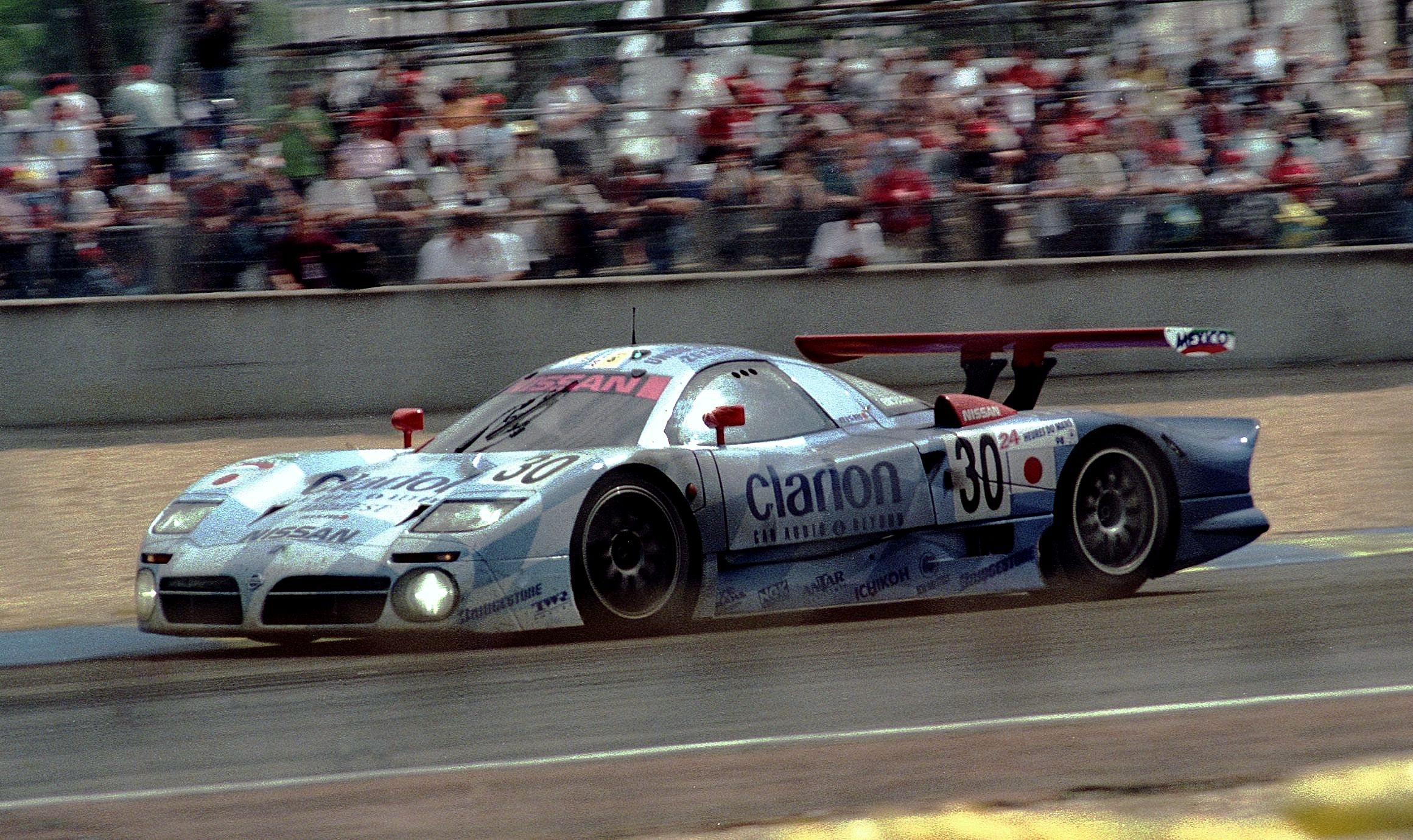 Nissan R390 GT1